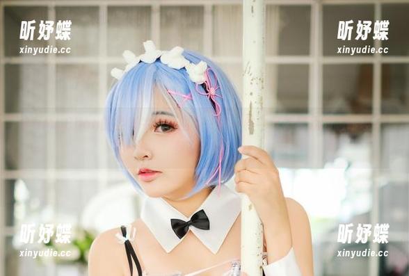 MiMi Chan的全套牛仔裤图集，第一件牛仔裤和我的咖啡差不多配得好！